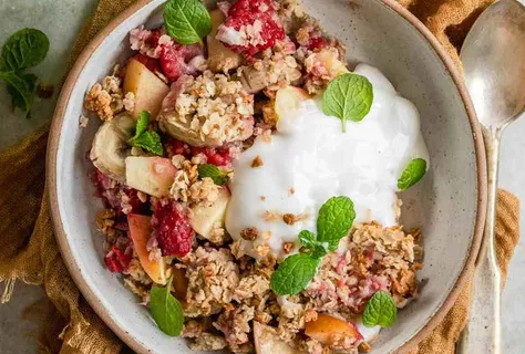 Volkoren granen met stukjes fruit
