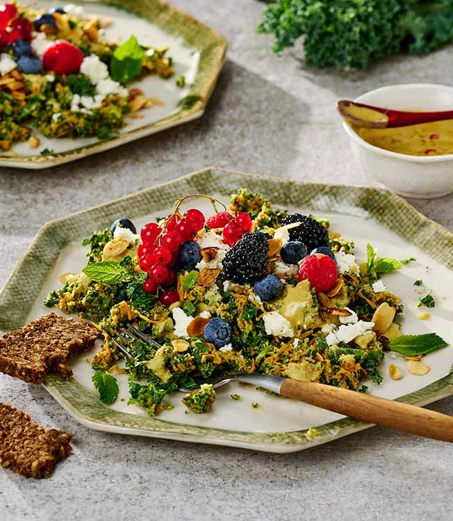 Broccolisalade met boerenkool en feta