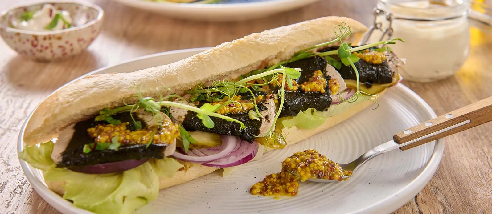 Zweeds broodje met haringstijl tofu