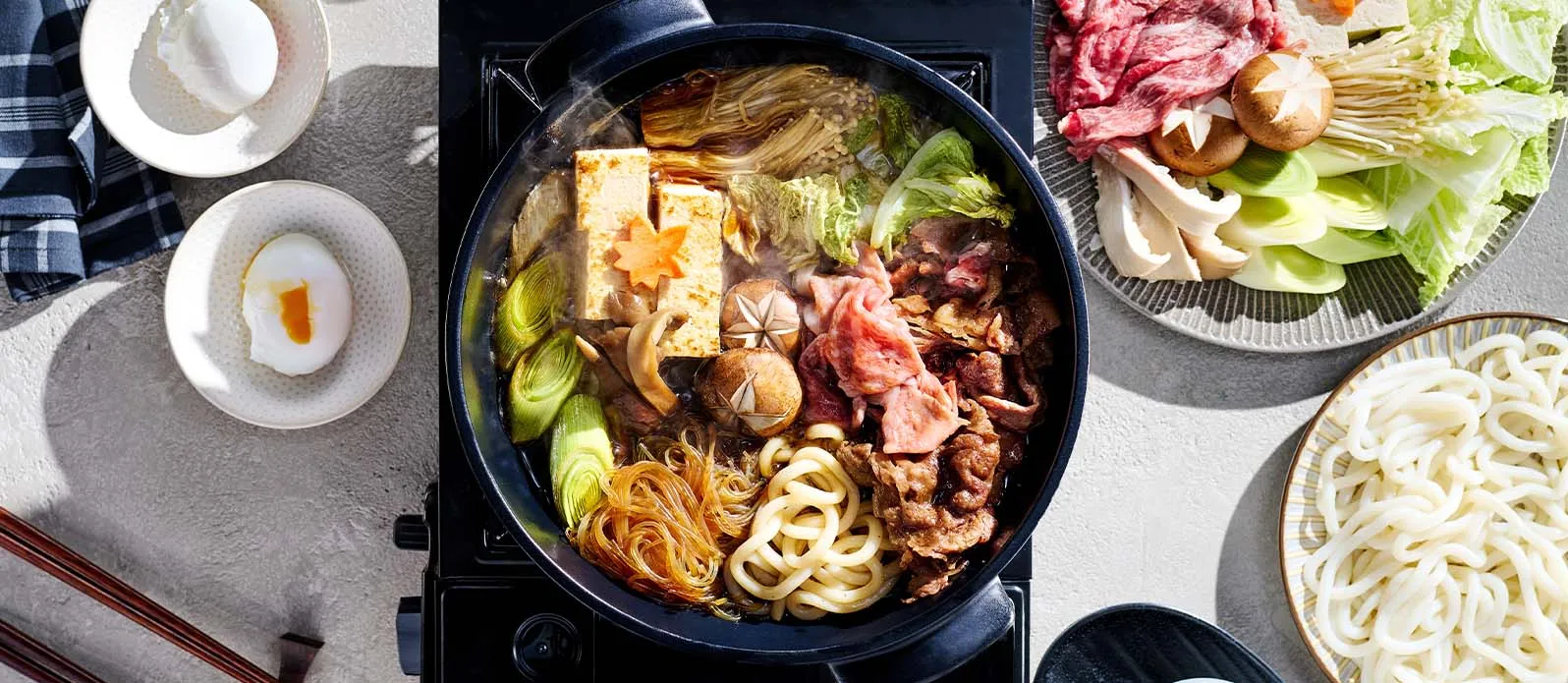 Sukiyaki met rundvlees en tofu