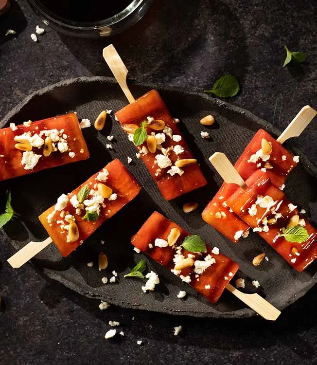 BBQ-meloensticks met feta en munt