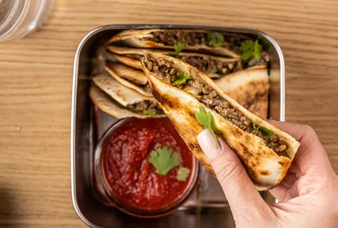 Quesadilla van rundvlees en champignons