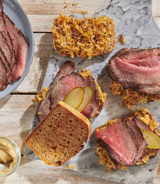 Gegrilde rosbief in pastramistijl