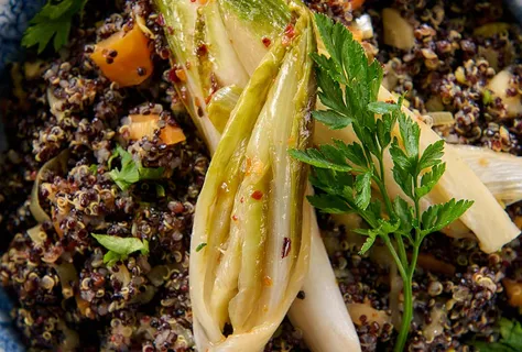 Orientaalse quinoa met tahinidip
