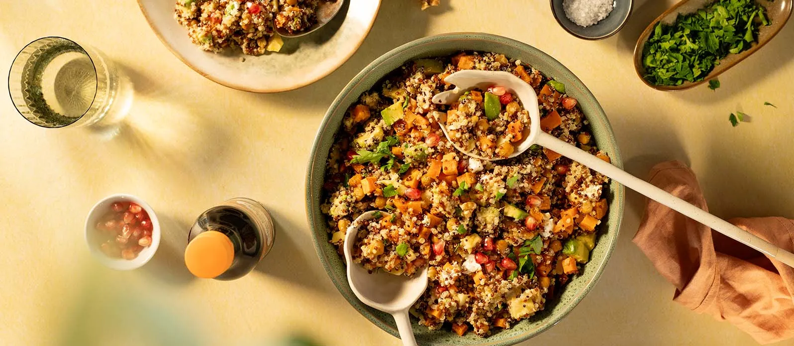 Regenboogsalade met quinoa & kaas