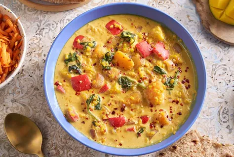 Moong dal met pompoen, mango en kokosnoot