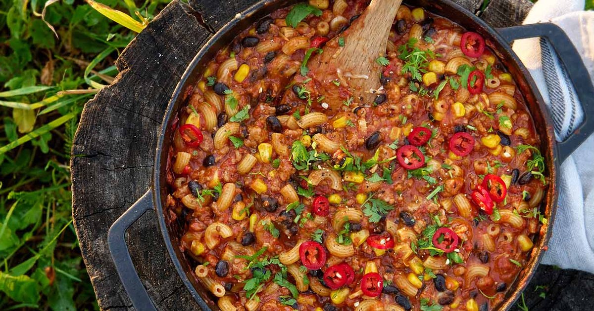 Chilli con carne met kipfilet en kazige mac ‘n cheese | Recept | Kikkoman