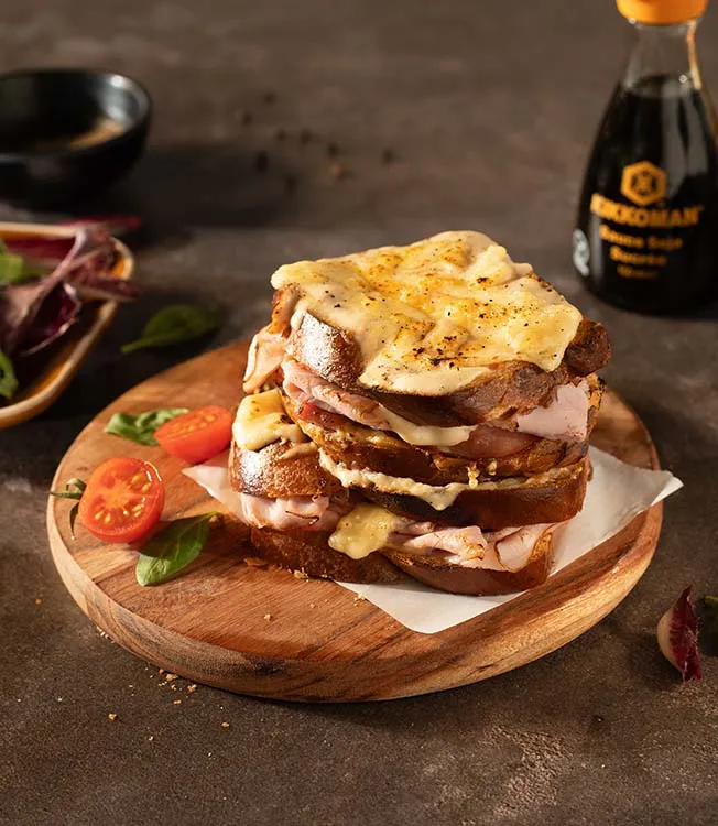 Croque-monsieur met zoete soja