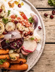 Couscous met gegrilde groenten en burrata