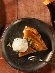Tarte tatin met banaan en zoete sojasaus