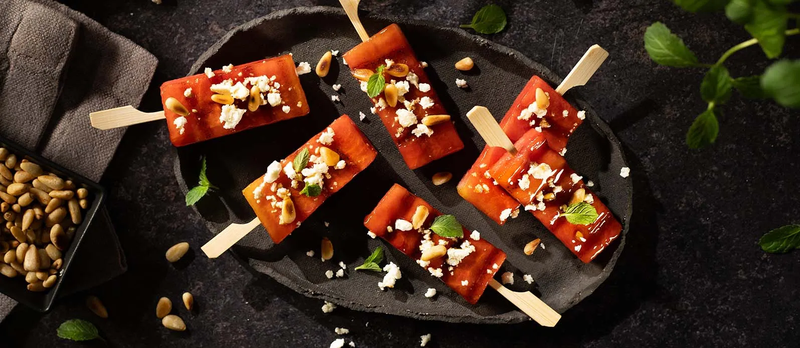 BBQ-meloensticks met feta en munt