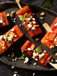 BBQ-meloensticks met feta en munt