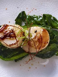 Sint-jakobsschelpen met chilipeper