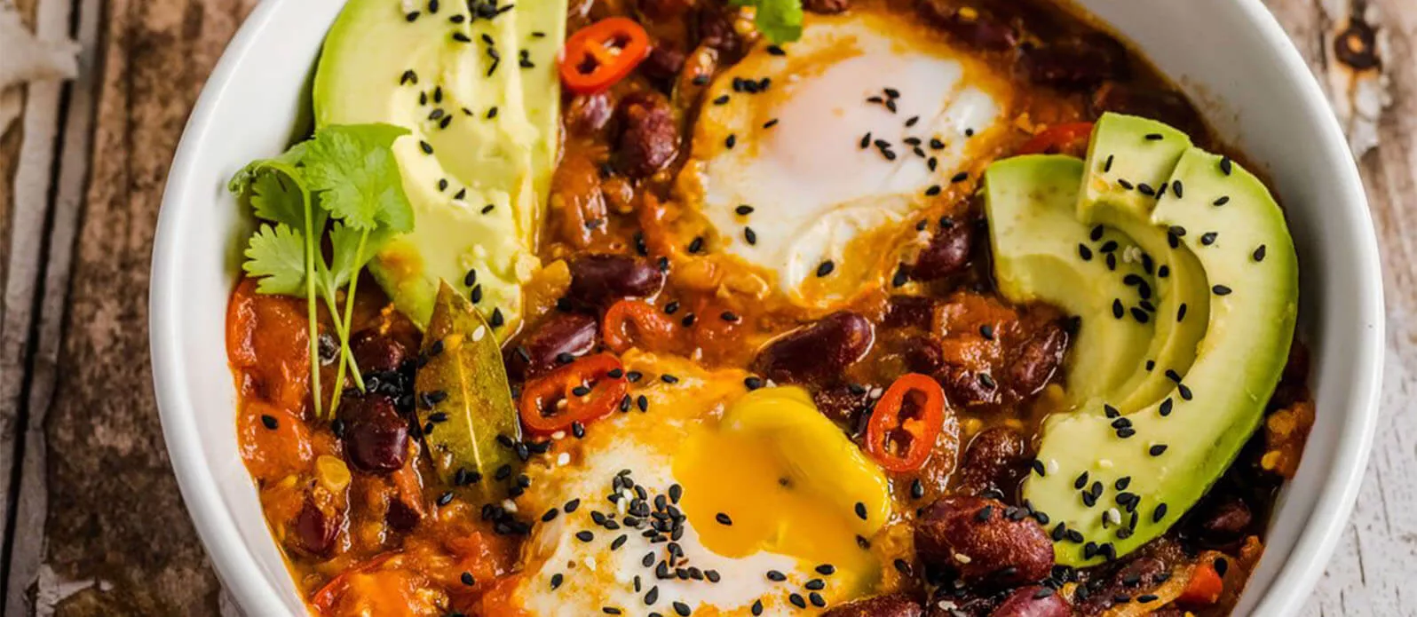 Shakshuka in Mexicaanse stijl