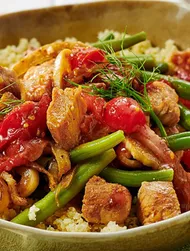 ‘Vitaliteits’Bowl met kip, gierst en kimchigroenten