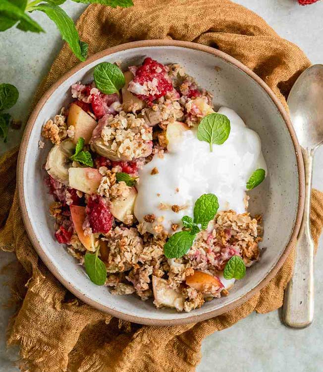 Volkoren granen met stukjes fruit